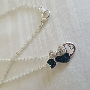 New LA Silver Rhinestone Snuggling Cats Necklace